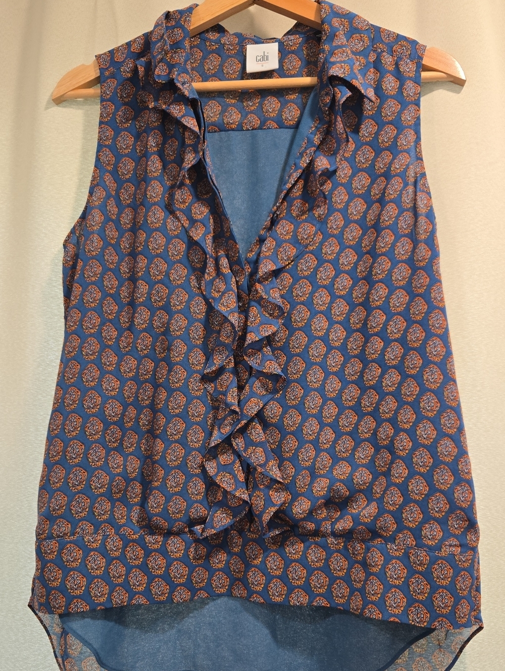 CAbi Blue Sleeveless Ruffle-Front Camisole with Rust Medallion Print